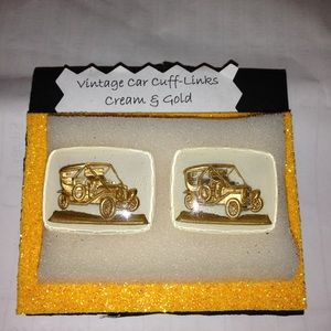 Unique NFL team cuff links.